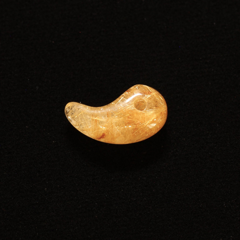 天然石 勾玉ゴールドルチル 約1g 華やかに黄金色に染まる 仕事運 成功 お守り GHM50 スエードコードor交換用ゴム付＆巾着付 財運 石 京海堂