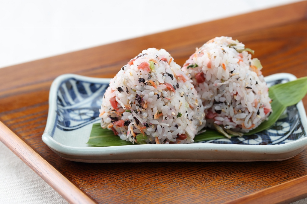 【送料無料】お歳暮 金賞受賞 生ふりかけ究極3種ギフト 3袋セット｜いか昆布・シャキット梅ちりめん・北海ホタテ 澤田食品