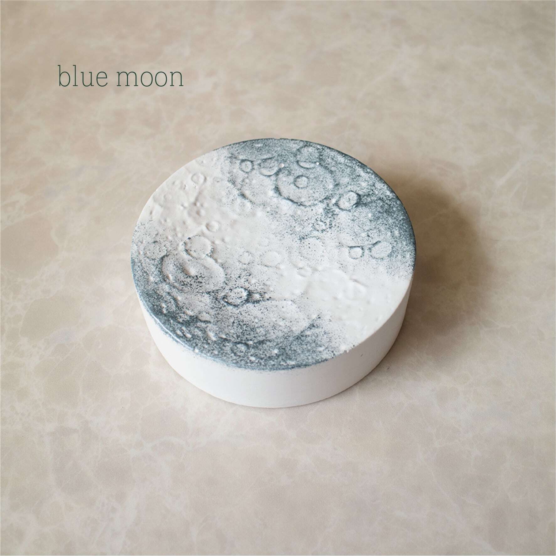 midnight moon stone | 夜半月のアロマストーン《火を使わない香るインテリア》