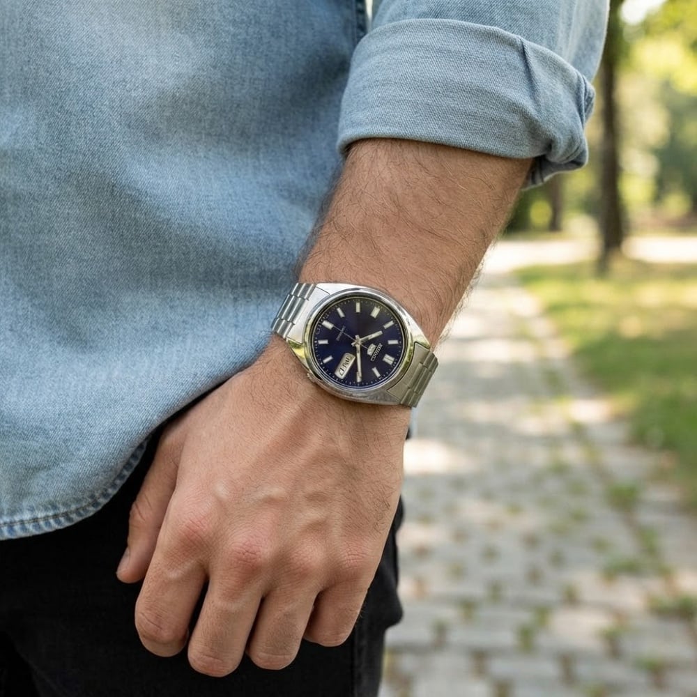 セイコー5 腕時計 メンズ 自動巻き ネイビー ダークブルー シルバー SEIKO 5 海外モデル 逆輸入 メタルベルト 曜日 日付 バックスケルトン 機械式 誕生日 プレゼント ギフト 収納ケース付き 成人 卒業 入学