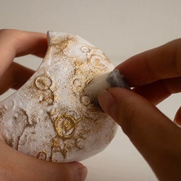 moon ship stone《夢の旅へ誘う 月船のアロマストーンオブジェ》火を使わない香るインテリア