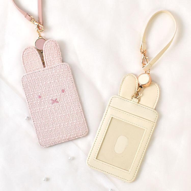 パスケース ミッフィー miffy リール付き 耳付き ツイード おしゃれ かわいい 定期入れ 定期券ケース ICカード 1枚 収納 紛失 落下防止 ストラップ付き カードケース 大人可愛い ピンク アイボリー 大人 女子 高校生 通学 通勤 キャラクター うさぎ 誕生日 プレゼント ギフト