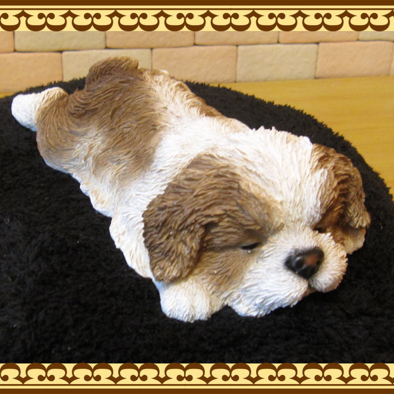 犬　置物 リアル　ウトウト・ねむねむ　シーズー　いぬ　動物オブジェ　ガーデン　オーナメント　店舗　カウンター　装飾　オブジェ　インテリア　玄関先　庭　犬好きさん人気ギフト　動物人気ギフト　クリスマスプレゼント　お誕生日祝い　母の日人気　父の日人気　敬老の日人気