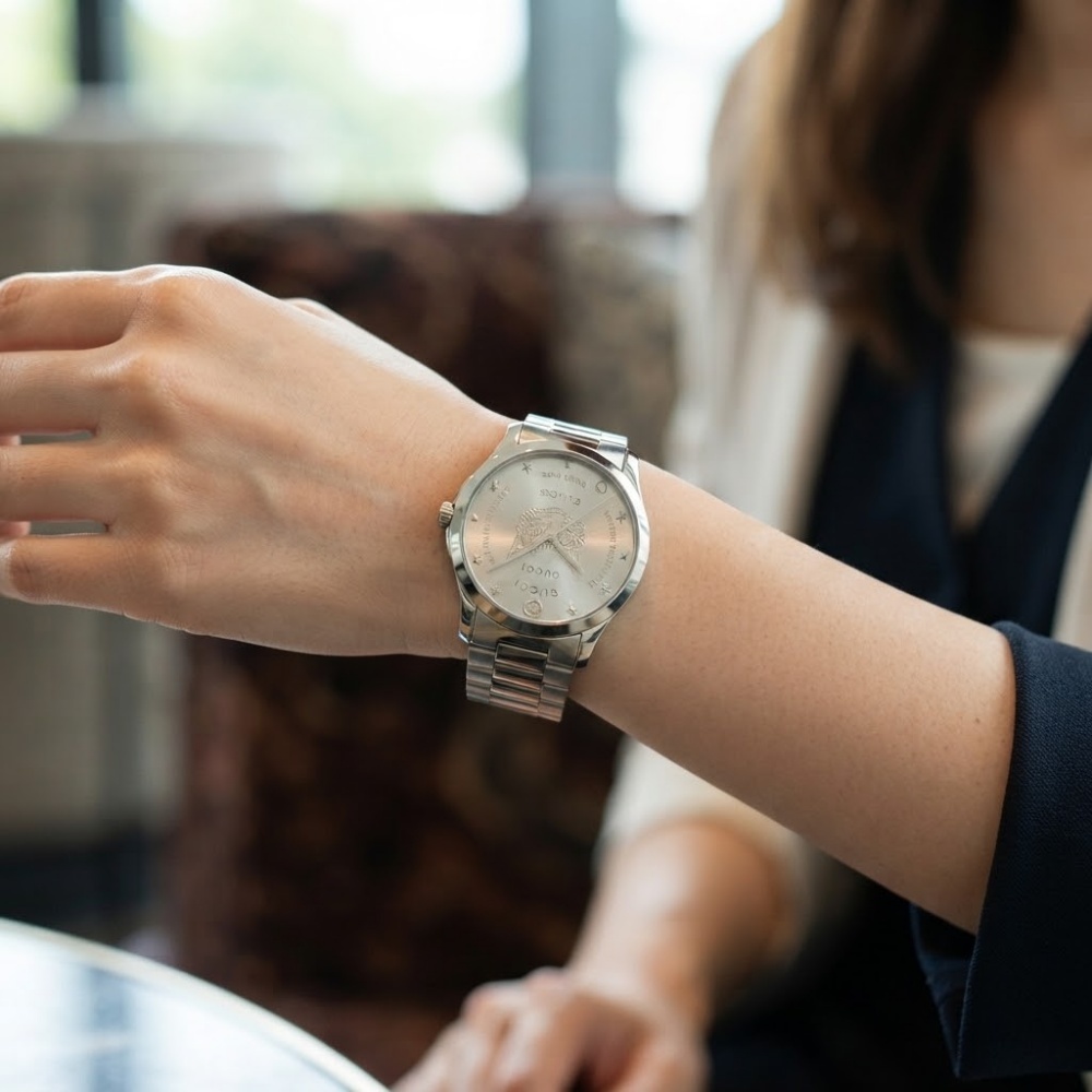 グッチ 腕時計 メンズ レディース Gタイムレス 1本限り クオーツ 38mm シルバー 猫 キャット ビー 蜂 GUCCI G-Timeless スイス製 ユニセックス プレゼント ギフト 成人 卒業 入学