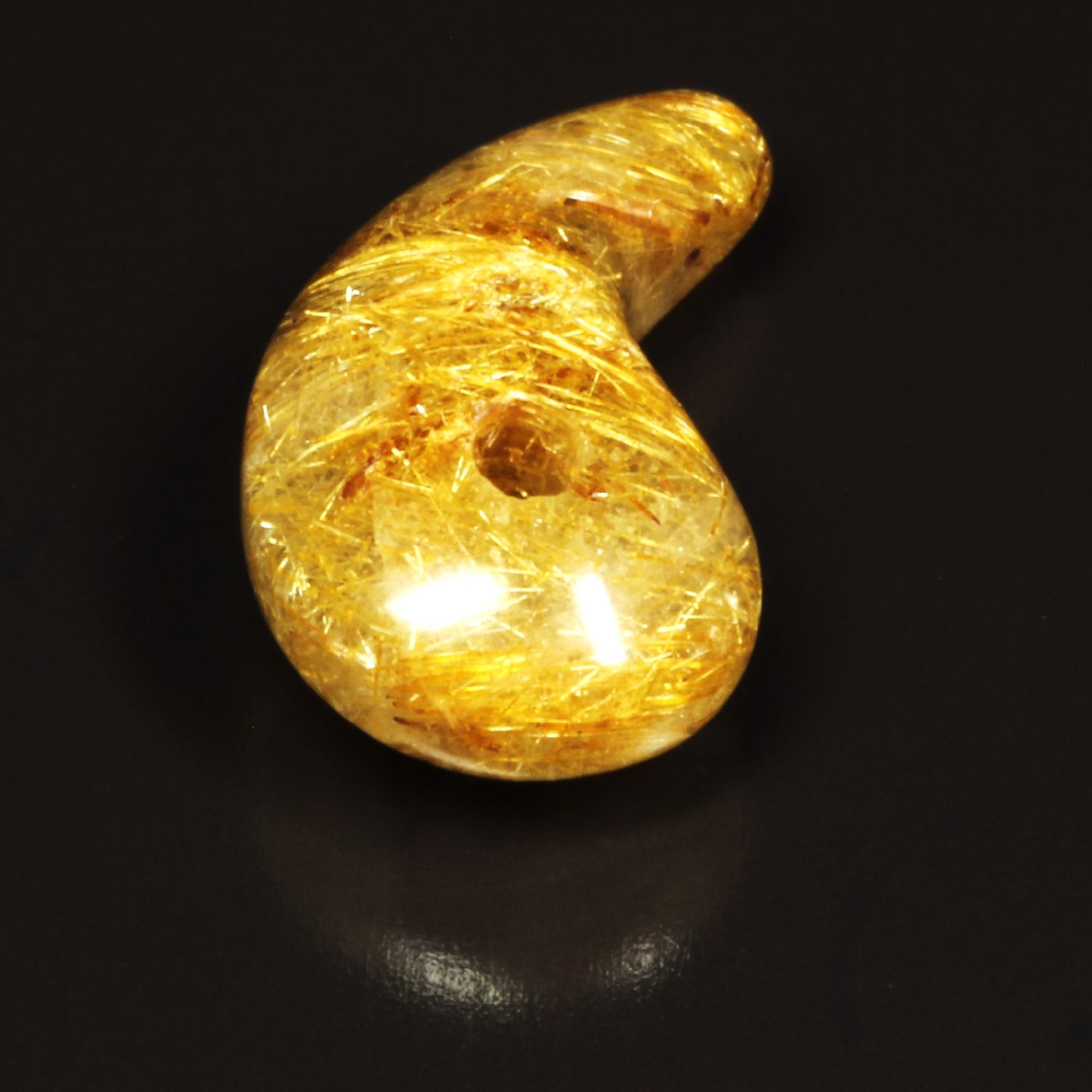 訳あり価格］一点物 ゴールドルチル 勾玉 Mr151 金針水晶のお守り 