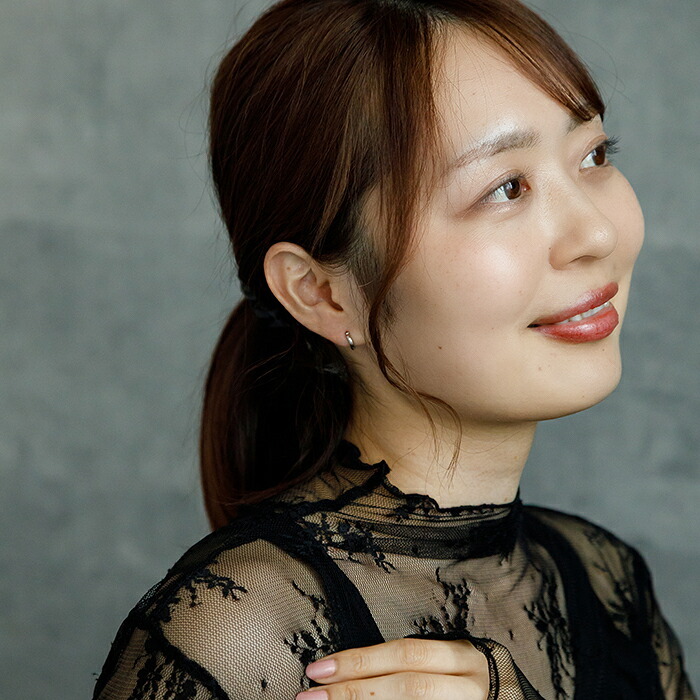 【ジュエリーの町 山梨甲府製】プラチナ フープピアス 細い 小さい PT900 幅2mm×直径10mm アレルギー対応  日本製 品質保証書 おすすめ 片耳 1個 かわいい