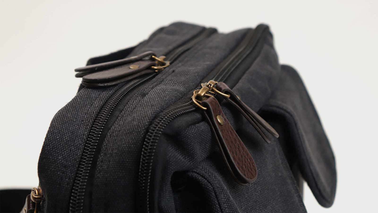 9ポケット多収納　WOODYBELLY ショルダーバッグ【送料無料】メンズ 帆布 父の日 プレゼント キャンバス 小さめ 小さい 斜め掛け 斜めかけバッグ 多収納 軽量 軽い 男性 女性 誕生日 祖父 肩掛けバッグ 帆布バッグ 旅行用カバン トラベルバッグ 海外旅行 使いやすい 鞄 30代 40代 50代 60代 70代 ギフト 贈り物 父親 彼氏 彼女 記念日