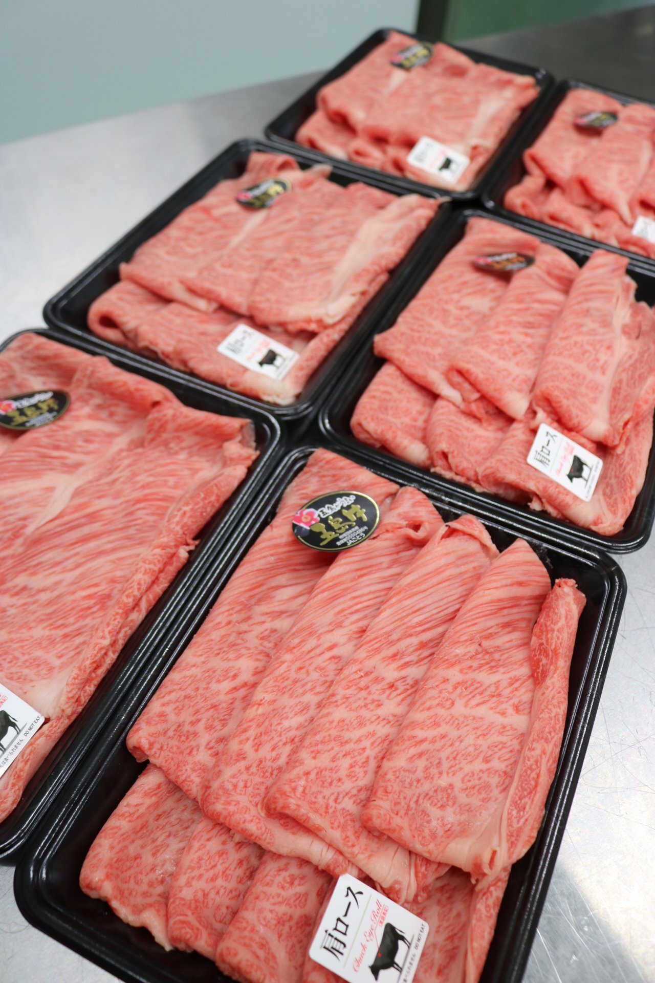 五島牛特撰肩ローススライス 牛肉 ギフト プレゼント 誕生日 自分へのご褒美 母の日 父の日 敬老の日 ご挨拶 お中元  御祝 御礼 祝 寿 結婚祝 御中元 御歳暮【送料無料※沖縄・北海道・一部離島を除く】