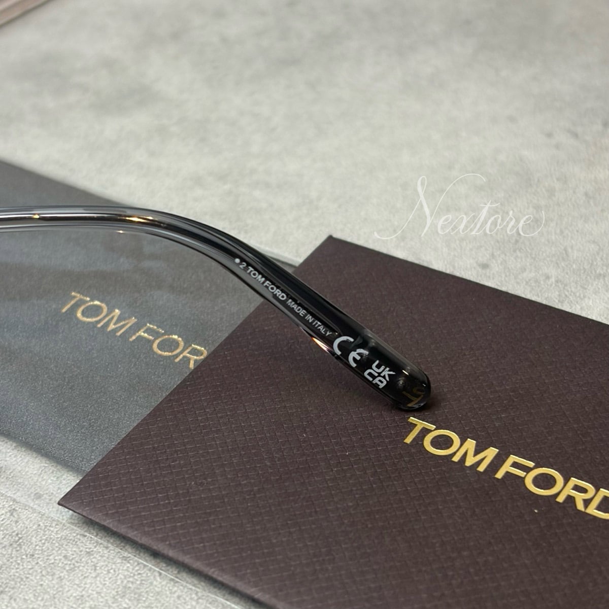 【並行輸入品】【正規品・新品】TOMFORD トムフォード TF1042 FT1233 12A イタリア製 サングラス メガネ 眼鏡 メンズ レディース TOM FORD トム フォード