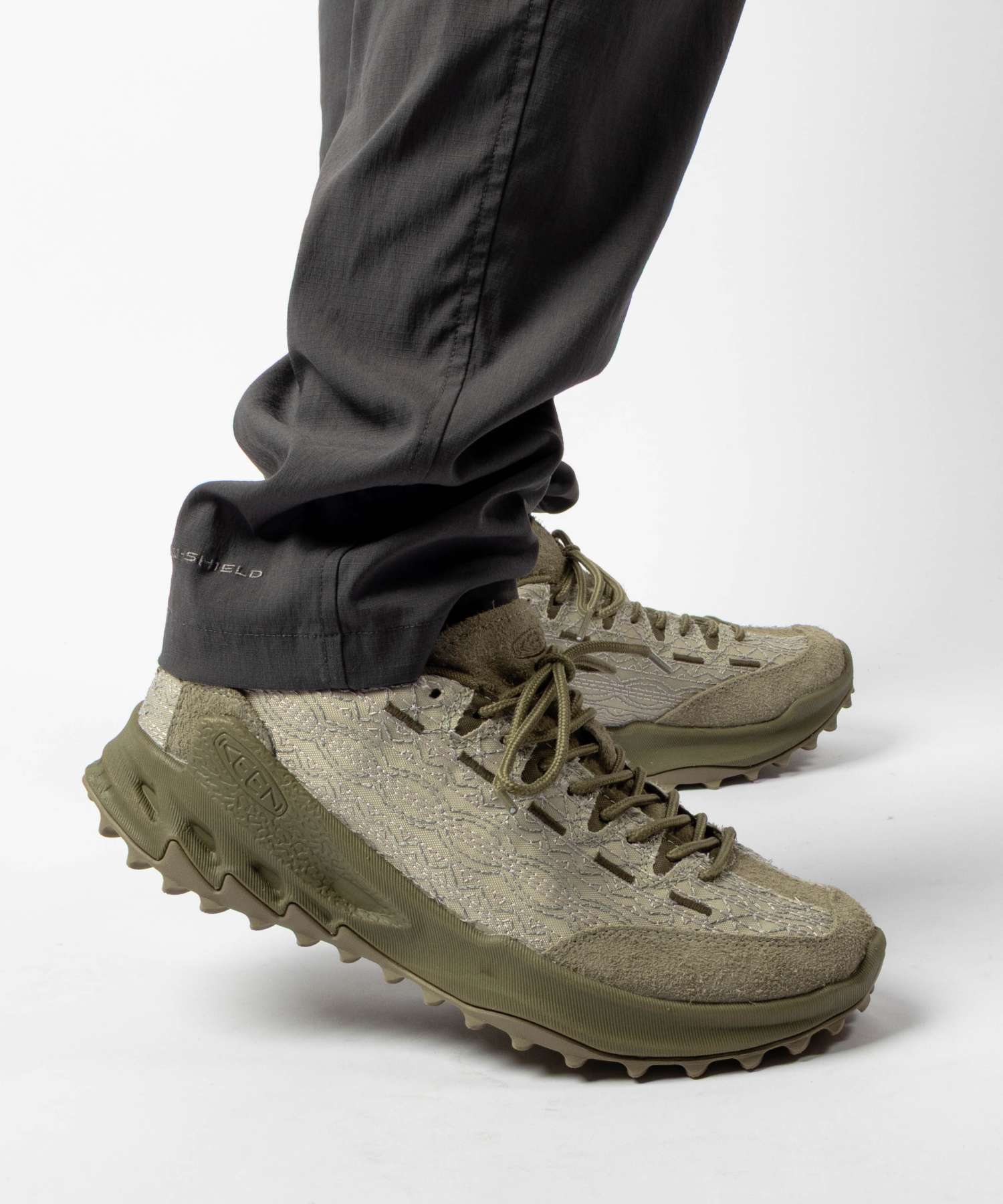 キーン KEEN JASPER ZIONIC 18 EAST ジャスパー ザイオニック×エイティーン イースト 1032363 1032364 スニーカー メンズ シューズ アウトドア コラボ