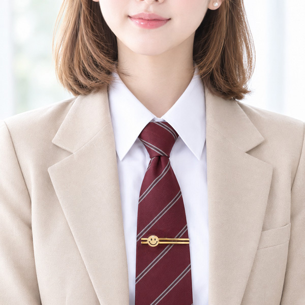 【スマイルネクタイピン☆日本製】スーツの胸元のアクセサリーにラグジュアリー感漂うタイバーを！結婚式/謝恩会/卒業式/入学式/入園式/ユニーク/ニコちゃん/メンズ/レディース