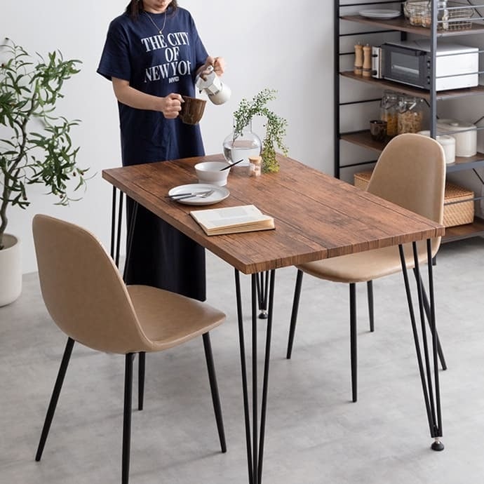 ダイニング家具 テーブル ダイニングテーブル 学習机 デスク 食卓 黒脚 3本脚 奥行70 テーブル単体 コンパクト 一人暮らし 幅110 リビング キッチン カフェ PC パソコン リモート テレワーク 在宅 二人暮らし 2人 3人 4人