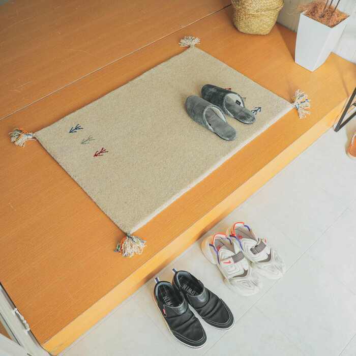 ラグ カーペット マット 玄関 玄関マット おしゃれ 40x60cm シンプルギャッベマット HOT対応 アヤカ 北欧 モダン シンプル デザイン かわいい かっこいい ギャッベ インド製 ホット 床暖 OK 送料無料 手織り 肌触り