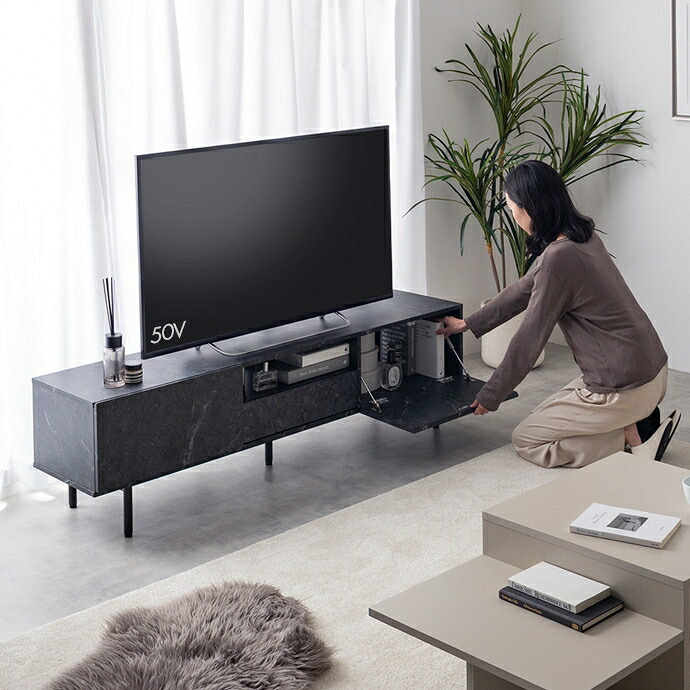大理石柄テレビ台 幅150cm×奥行35cm×高さ42cm リビング パーティクルボード MDF スチール メラミン 組立品 ノイズレスなデザインが空間をスタイリッシュに演出します 小物やAV機器をまとめて整理可能 マーブルホワイト マーブルブラック 新生活