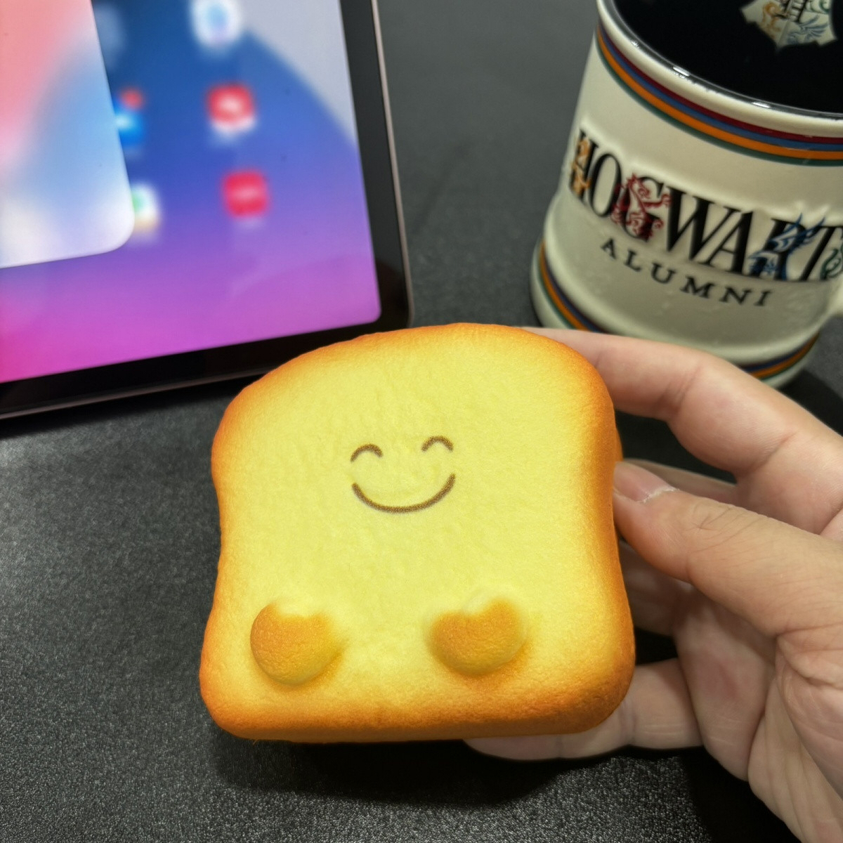 ぷにもち スクイーズ トースト パン やわらか もちもち PU素材 低反発 かわいい スマイル おもちゃ 握る 癒し 雑貨 デスク インテリア 暇つぶし 気分転換 プレゼント