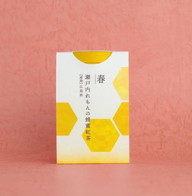 【選べる4缶】はちみつ茶葉園 プレミアム蜂蜜紅茶ギフトセット【春】 桜葉（静岡産）、瀬戸内れもん（広島産）【夏】 清見おれんじ（広島産）、白桃（長野産）【秋】 蜜りんご（青森産）、生姜（高知産）【冬】 苺（愛媛産）