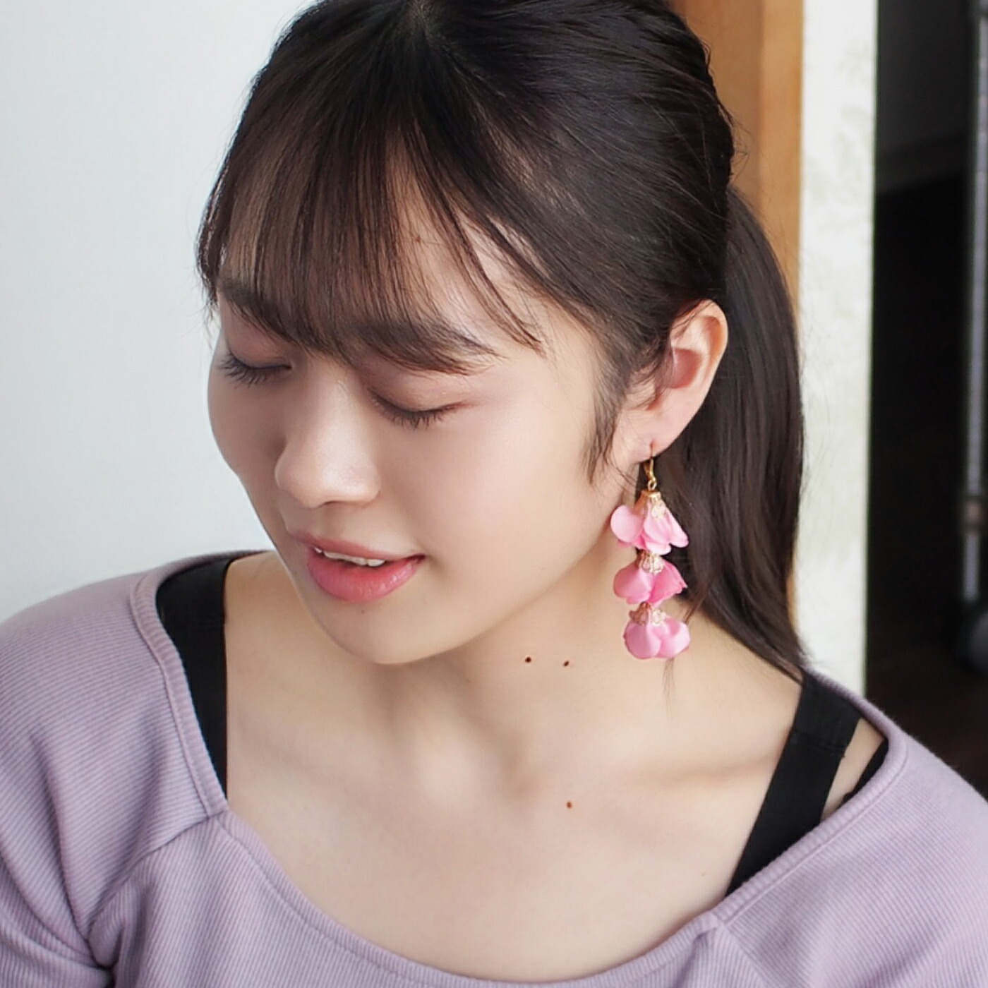 ピアス 金属アレルギー サージカルステンレス フック 落ちない 引っかからない 外れにくい フック 花びら フラワー タッセル 揺れる 上品 かわいい 大ぶり アシンメトリー ハロウィン コスプレ クリスマス パーティー