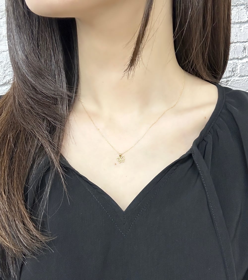ラッピング済 ギフトセット ウノアエレ 18金 ネックレス ＆ ペンダントトップ 2個セット 蝶々 メダイ アクセサリーケース付き K18 レディース 18K 金 プレゼント 贈り物 女性 成人式 19歳 20歳 誕生日 婚約 結婚記念日 ギフト 卒業 入学 お祝い