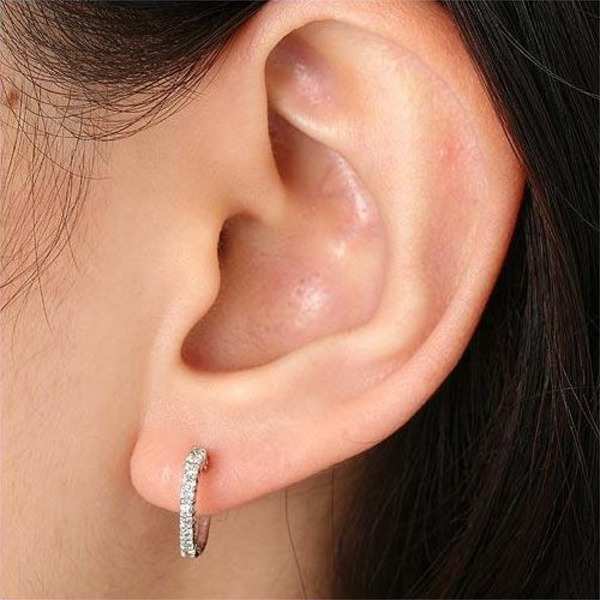 ピアス レディース 18K ホワイトゴールド ダイヤ 20石 エタニティピアス ダイヤモンド 18金 高級 ジュエリー 記念日 誕生日 プレゼント ギフト 贈り物