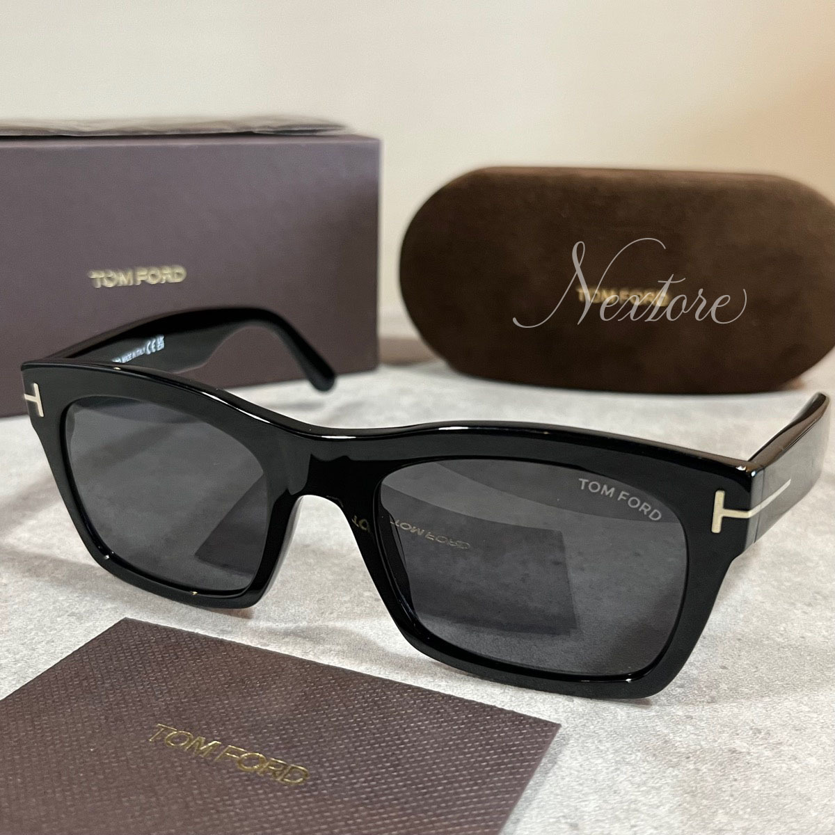 送料無料】【正規品・新品】TOMFORD トムフォード TF1062 FT1062 01A 