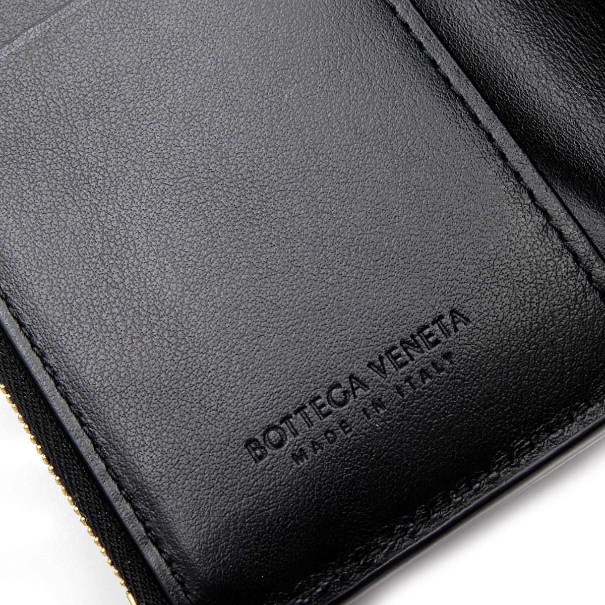 選べる2色 ボッテガヴェネタ BOTTEGA VENETA 三つ折り財布 カセット マキシイントレチャート メンズ レディース ミニ財布 本革 レザー 小銭入れ ブラック 黒 アーモンド ベージュ 651372 V3UO1