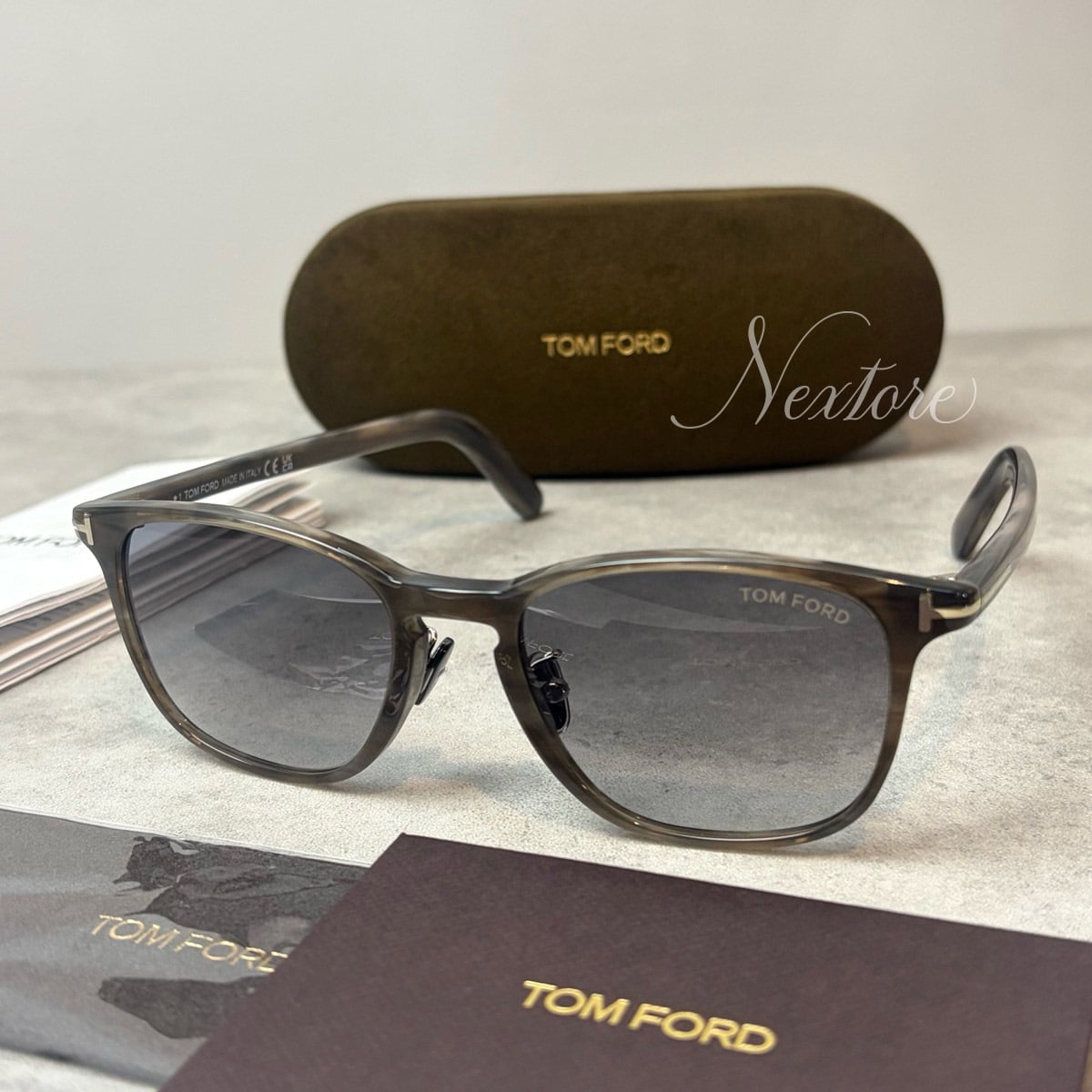 【並行輸入品】【正規品・新品 箱付き】TOMFORD トムフォード TF1048D FT1048D 20B イタリア製 サングラス メガネ 眼鏡 メンズ レディース TOM FORD トム フォード 伊達メガネ