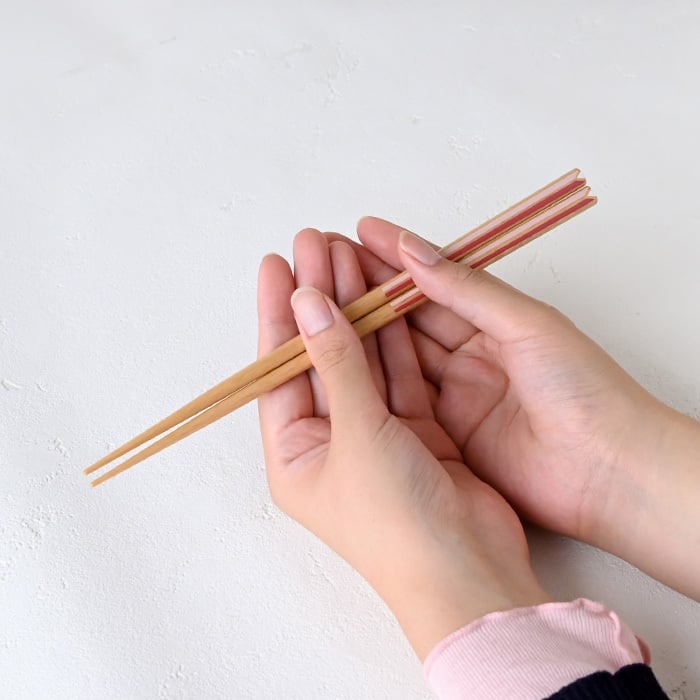 若狭塗 夫婦箸 Sunny 箸置き揃え ペア ペア箸 若狭塗 木箱入 食洗機対応  敬老の日 母の日 父の日 プレゼント 実用的 古希 喜寿 ギフト 誕生日 ブランド おしゃれ 退職祝い お餞別 お祝い はし 日本製