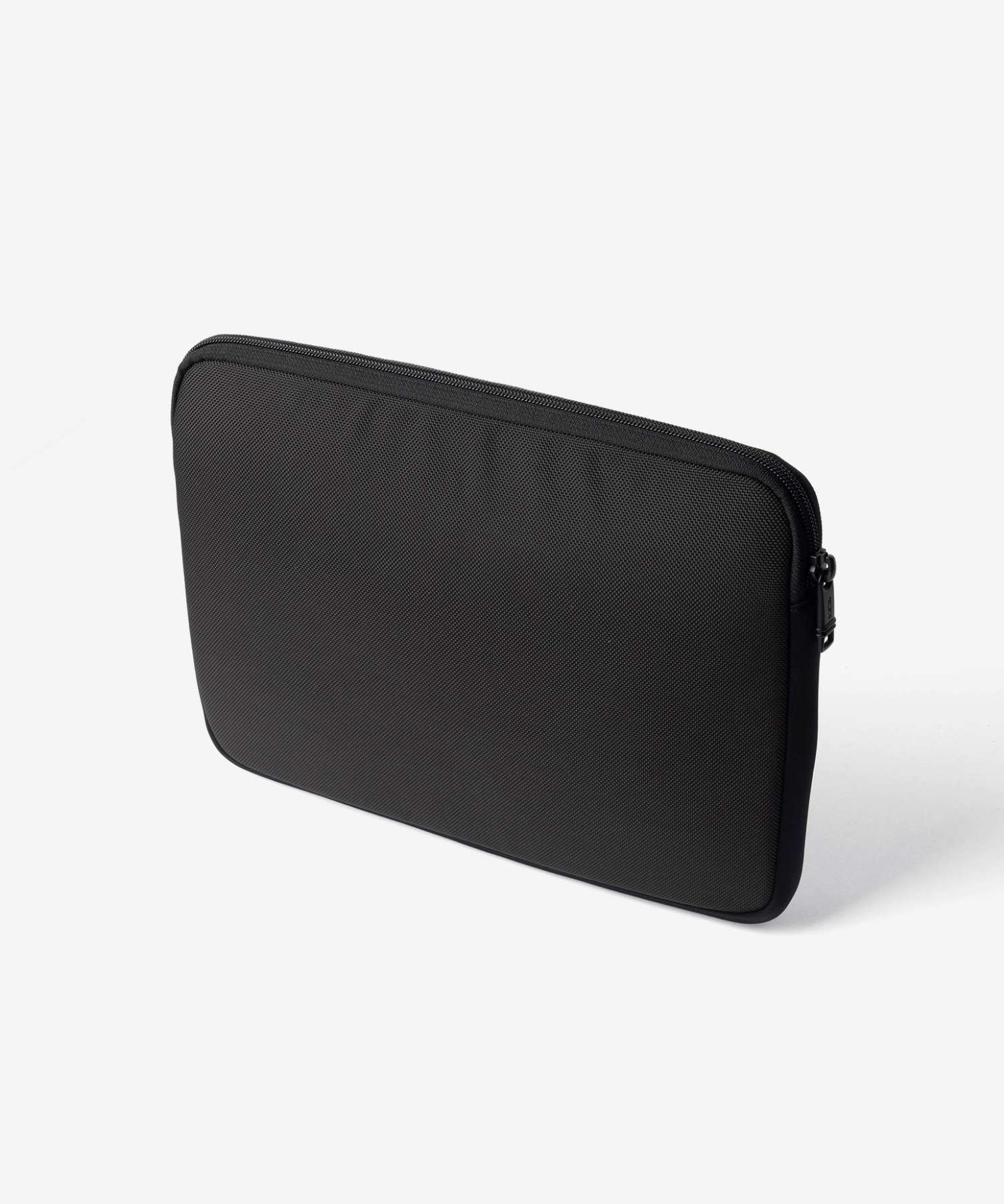トゥミ TUMI ALPHA アルファ MEDIUM LAPTOP COVER ミディアム ラップトップ カバー 02603164D3 117251 PCケース ノートパソコン パソコン ケース メンズ バッグ
