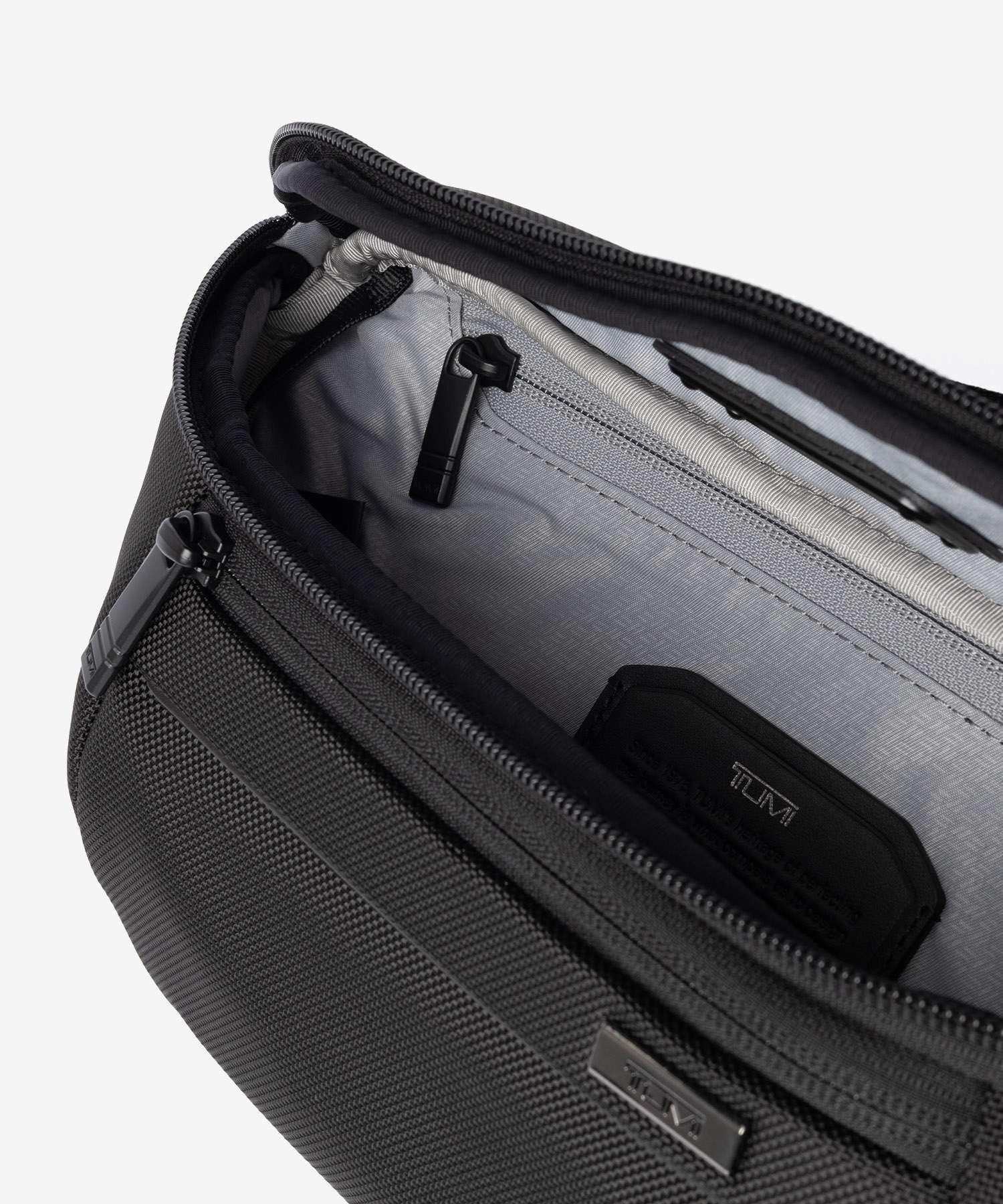 トゥミ TUMI ALPHA アルファ BELT BAG SLING ベルト バッグ スリング 02203720D4 158988 ボディバッグ ショルダーバッグ ウエストバッグ メンズ バッグ