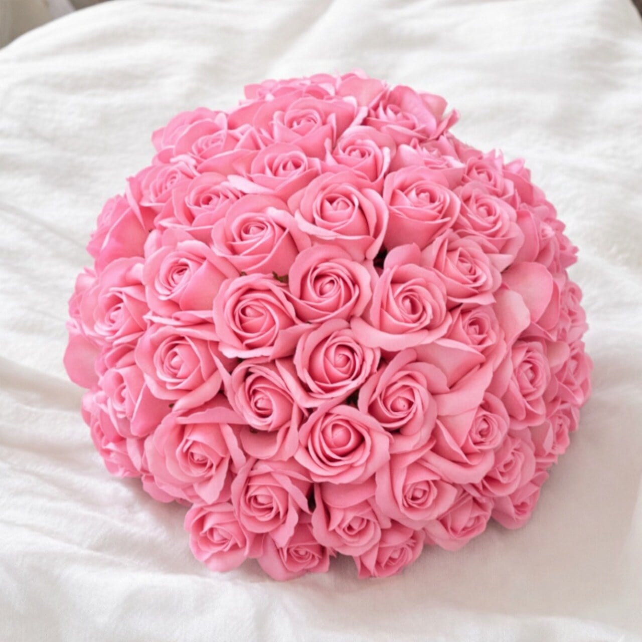 【ピーチピンク】「サヴォンローズ」 花束 ブーケ バラの花束 薔薇の花束 花ギフト フラワーギフト フラワーボックス プロポーズ サプライズ ソープフラワー シャボンフラワー 石鹸フラワー 石鹸の花 石鹸のバラ 枯れない花 インテリア 母の日 父の日 敬老の日 クリスマス バレンタイン ホワイトデー 誕生日 入学 卒業 就職 結婚祝い 結婚記念日 退職祝い 記念日 