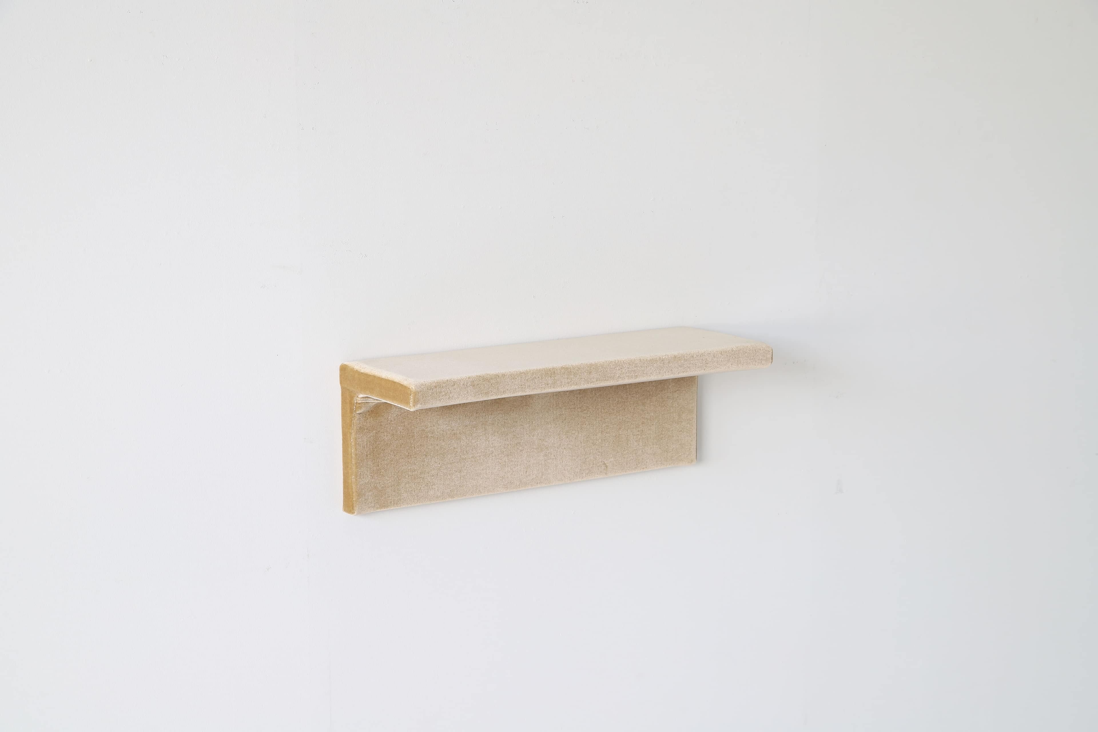 キャットウォーク 壁掛け 幅60.5cm モケット 日本製 完成品 arneco Cat Wall M キャットタワー キャットステップ 壁面収納 猫用家具 多頭飼い 運動不足対策 木製 ペット家具 猫用品 犬用品 省スペース リビング インテリア 北欧