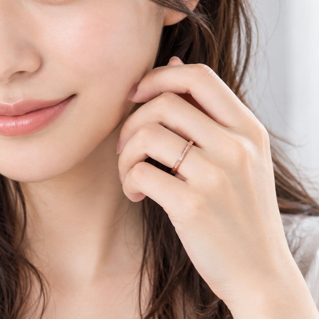 Rve〈レーヴ〉夢をまとうシェルリング｜刻印可能｜選べる2カラー サージカルステンレス 金属アレルギー対応 結婚記念日 夫婦ペア 無料ラッピング 【pkc-18】ジーラブ