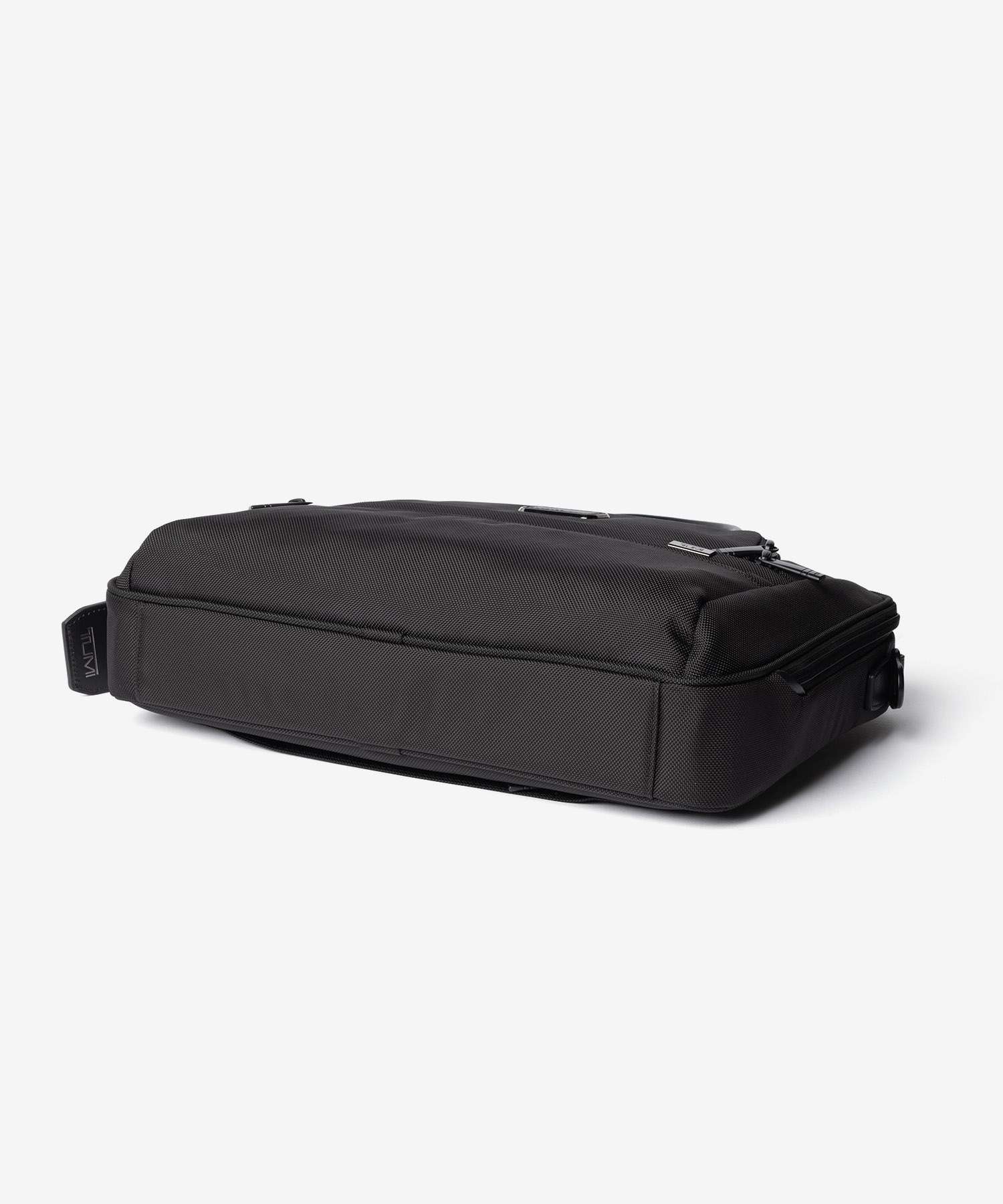 トゥミ TUMI ALPHA アルファ MEDIUM 15 BRIEFCASE ミディアム 15インチ ブリーフケース 02203728D4 158969 ビジネスバッグ ショルダーバッグ メンズ バッグ