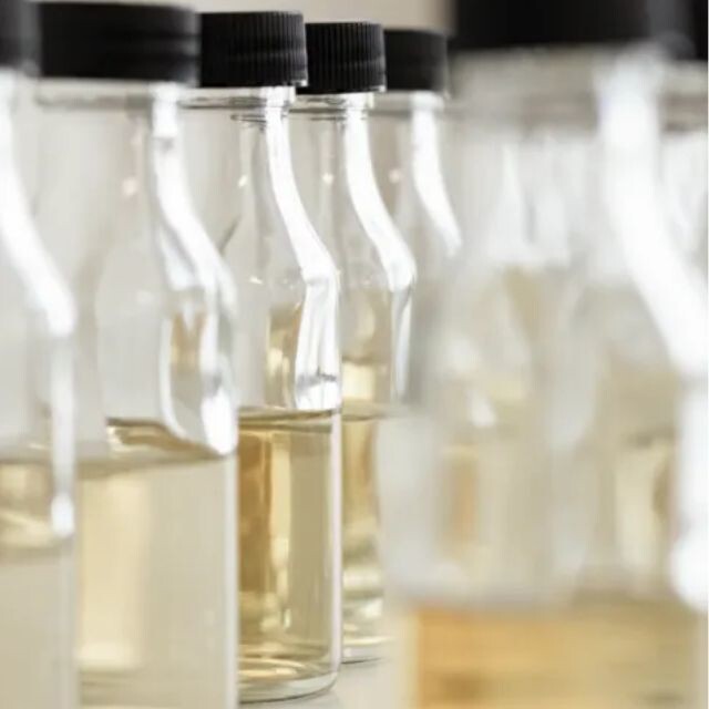 敬老の日【送料無料】【香る麦焼酎】本格麦焼酎 うかぜ 900ml 濱田酒造 ビスケット パン 白麹 ギフト のし 熨斗 ラッピング 包装 送料無料（北海道・沖縄を除く）