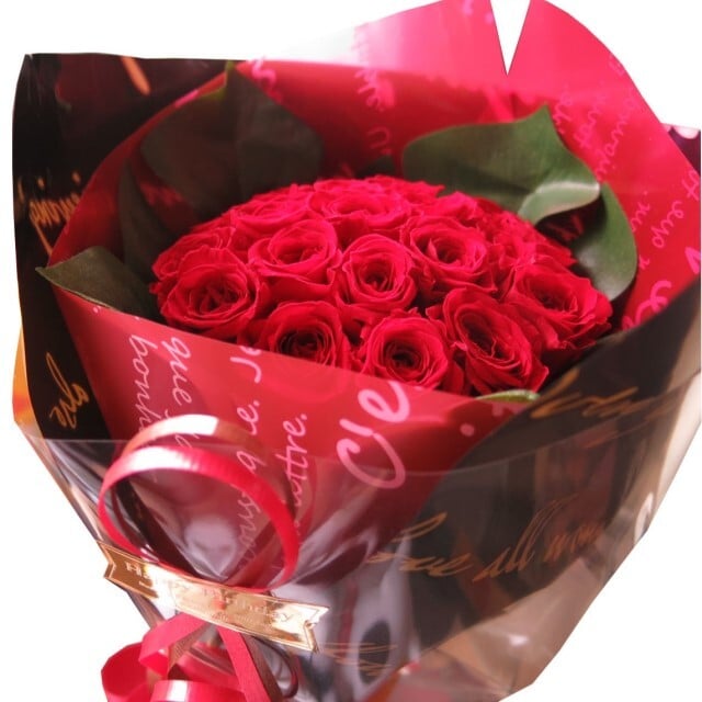 クリスマスプレゼント 彼女 人気 枯れない ミニ赤バラ 花束 赤薔薇 20本使用 プリザーブドフラワー ミニ花束 枯れずにいつまでもキレイな赤バラ プリザーブドフラワー