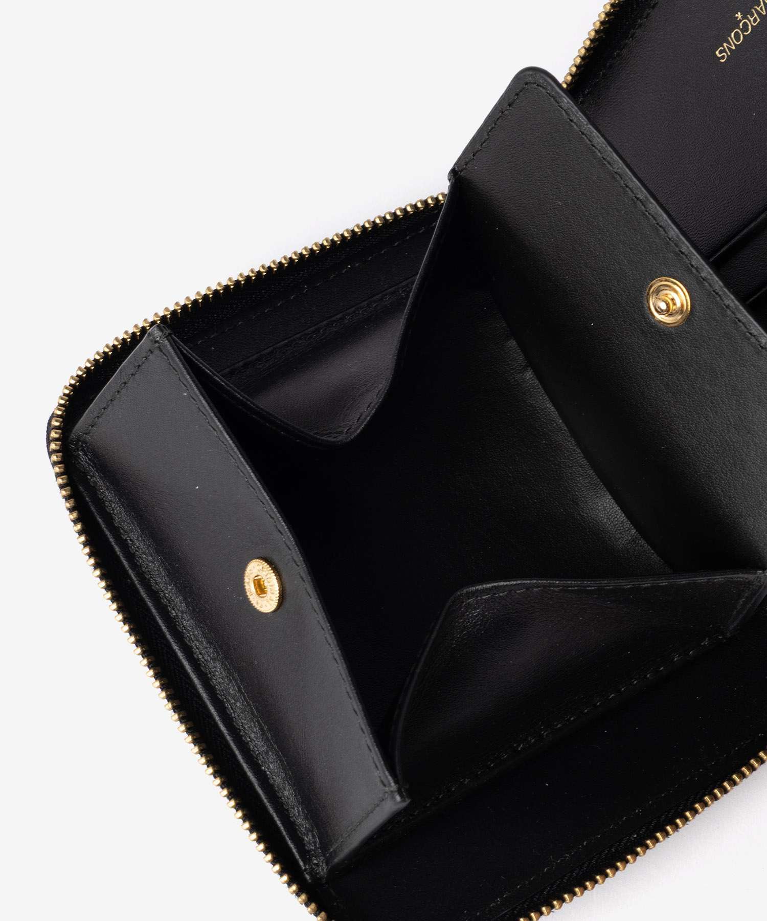 コムデギャルソン COMME DES GARCONS EMBOSSED LOGOTYPE エンボス ロゴタイプ Bifold Wallet 二つ折り財布 SA2100EL ユニセックス 財布