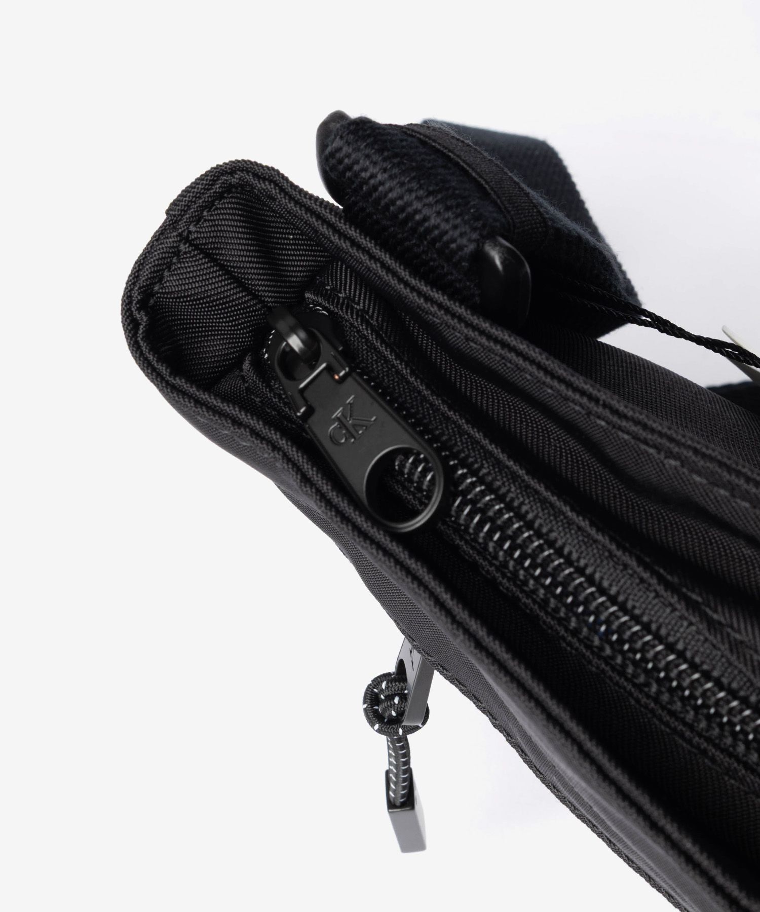 カルバンクライン Calvin Klein BOLD FLATPACK ボールド フラットパック LV04D3178G ショルダーバッグ メンズ バッグ