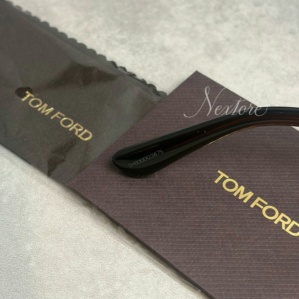 【並行輸入品】【正規品・新品】TOMFORD トムフォード TF1353D FT1353-D 48E クリアブラウン ライトブラウン イタリア製 サングラス メガネ 眼鏡 メンズ レディース TOM FORD トム フォード 伊達メガネ ビジネス アジアンフィット