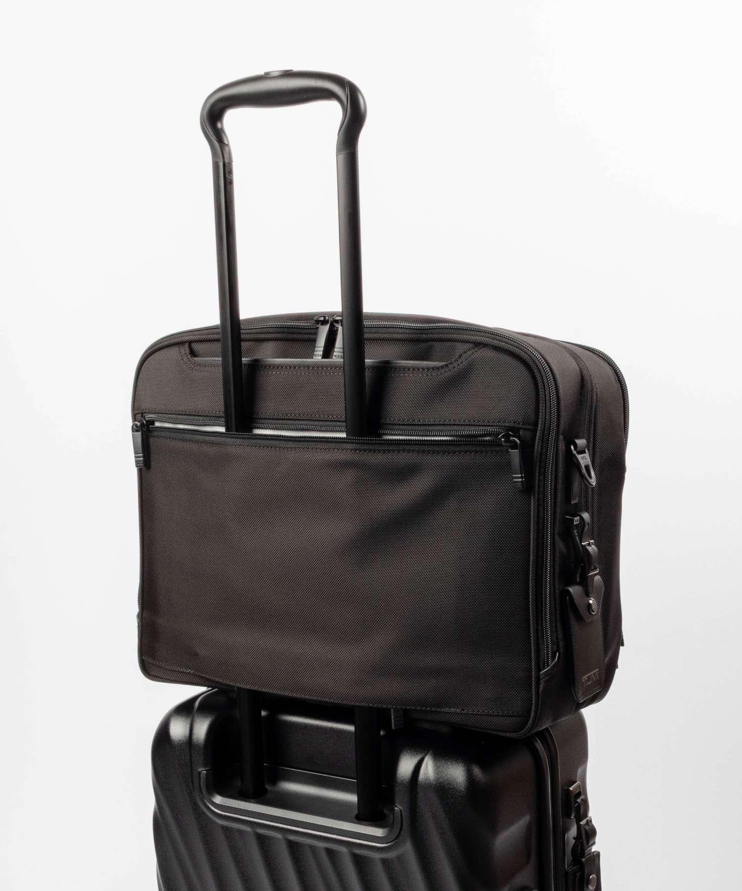トゥミ TUMI ALPHA アルファ MEDIUM 15 EXP BRIEFCASE ミディアム 15インチ エクスパンダブル ブリーフケース 02603141D4 158971 ビジネスバッグ 通勤 メンズ バッグ ブラック