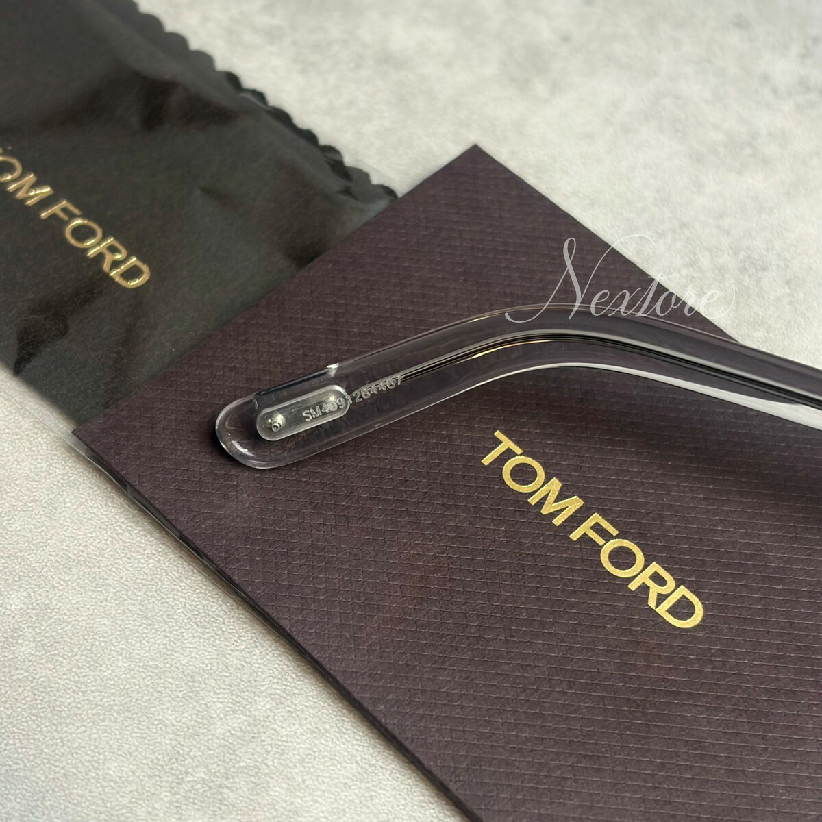 【並行輸入品】【正規品・新品】TOMFORD トムフォード TF1049D FT1049D 26N クリア ライトグリーン イタリア製 アジアンフィット サングラス メガネ 眼鏡 メンズ レディース TOM FORD トム フォード 伊達メガネ ビジネス