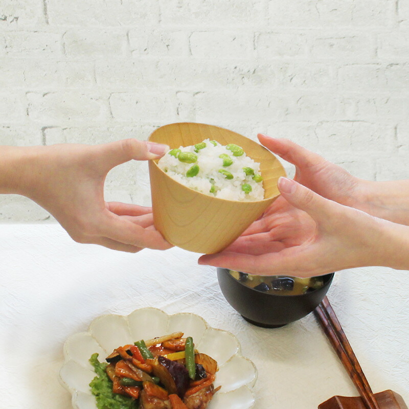 ボウル お椀 食洗機 汁椀 茶碗 茶わん 木製 12cm かわいい 大 ギフト おしゃれ オシャレ 漆 木 結婚祝い シンプル 子供 安心 味噌汁 天然木 子ども 割れない ウッド サラダ 安全 家族 お味噌汁 素敵 漆器 軽い 食洗機対応