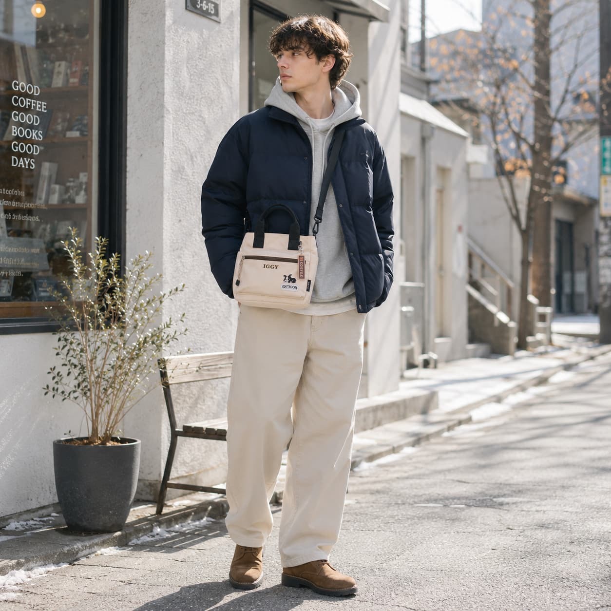 outdoor products ジョジョの奇妙な冒険 イギーモチーフ2WAYショルダー ショルダーバッグ 斜め掛け レディース メンズ ギフト プレゼント ブラック jo02 ODJO02