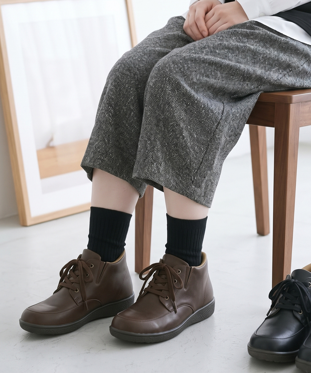 ハンズフリー 立ったまま履ける靴 レディース ショートブーツ 防水 防滑 4E ゆったり 幅広 軽量 脱ぎ履き簡単 レースアップ 紐 楽すぽっ Parade 62916 パレード