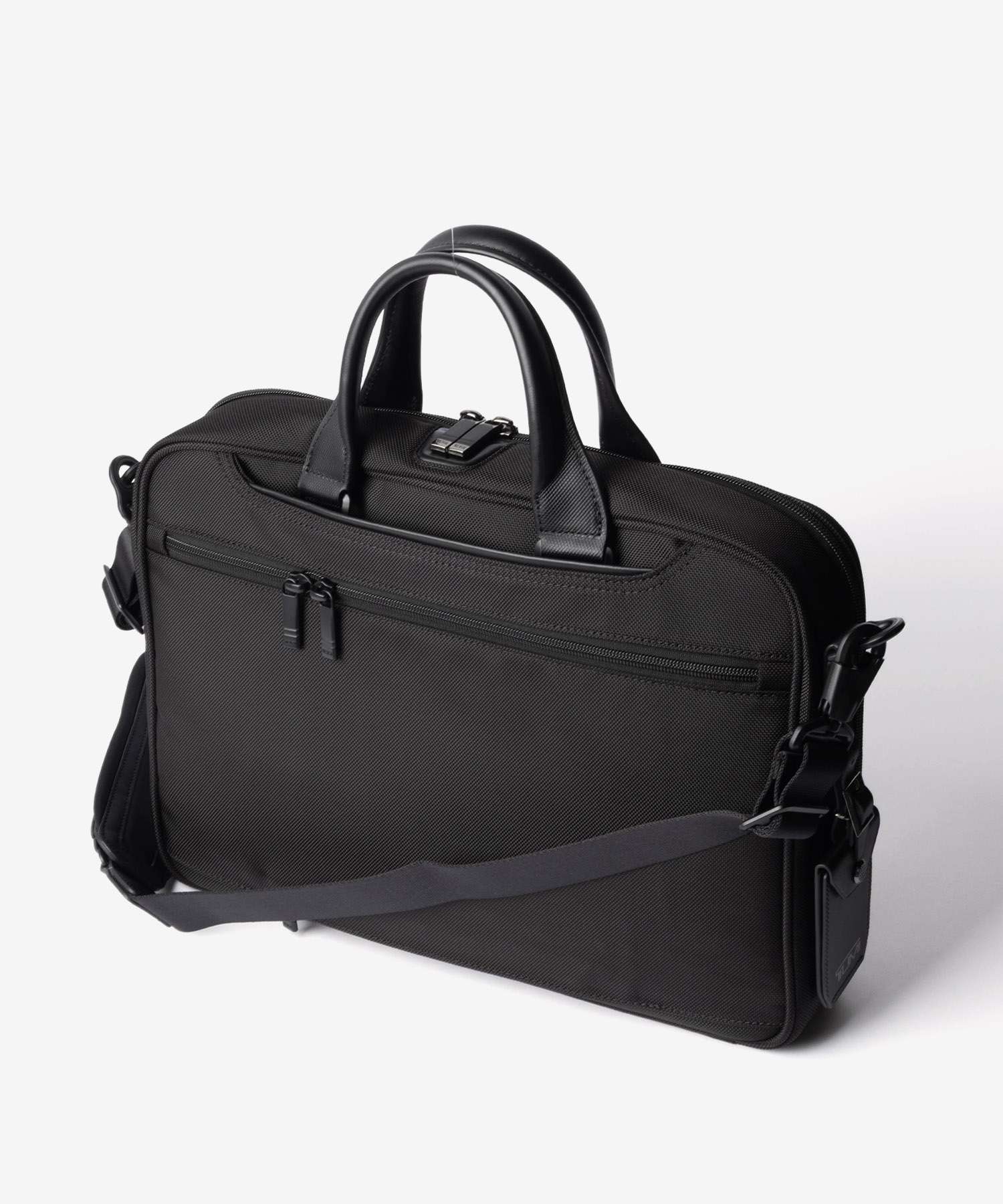 トゥミ TUMI ALPHA アルファ MEDIUM 15 BRIEFCASE ミディアム 15インチ ブリーフケース 02203728D4 158969 ビジネスバッグ ショルダーバッグ メンズ バッグ