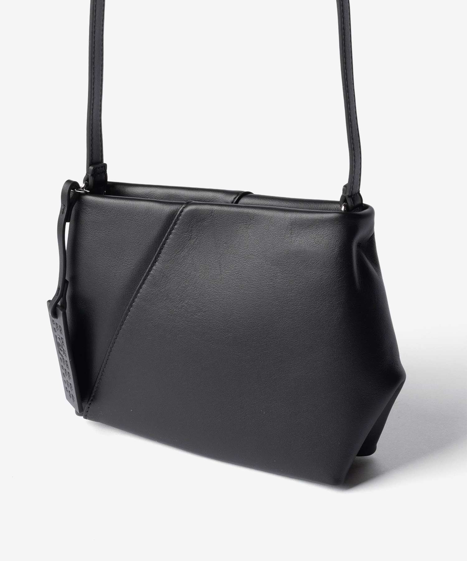 エムエム6 MM6 Maison Margiela メゾンマルジェラ Japanese FOLDED J SHOULDER BAG ジャパニーズ フォルデッド ショルダーバッグ SB5ZH0032 P8805 ユニセックス バッグ