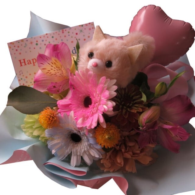 猫 入り フラワーアレンジメント 誕生日 デザイナーにおまかせ 生花使用 Sサイズ ねこ ネコ