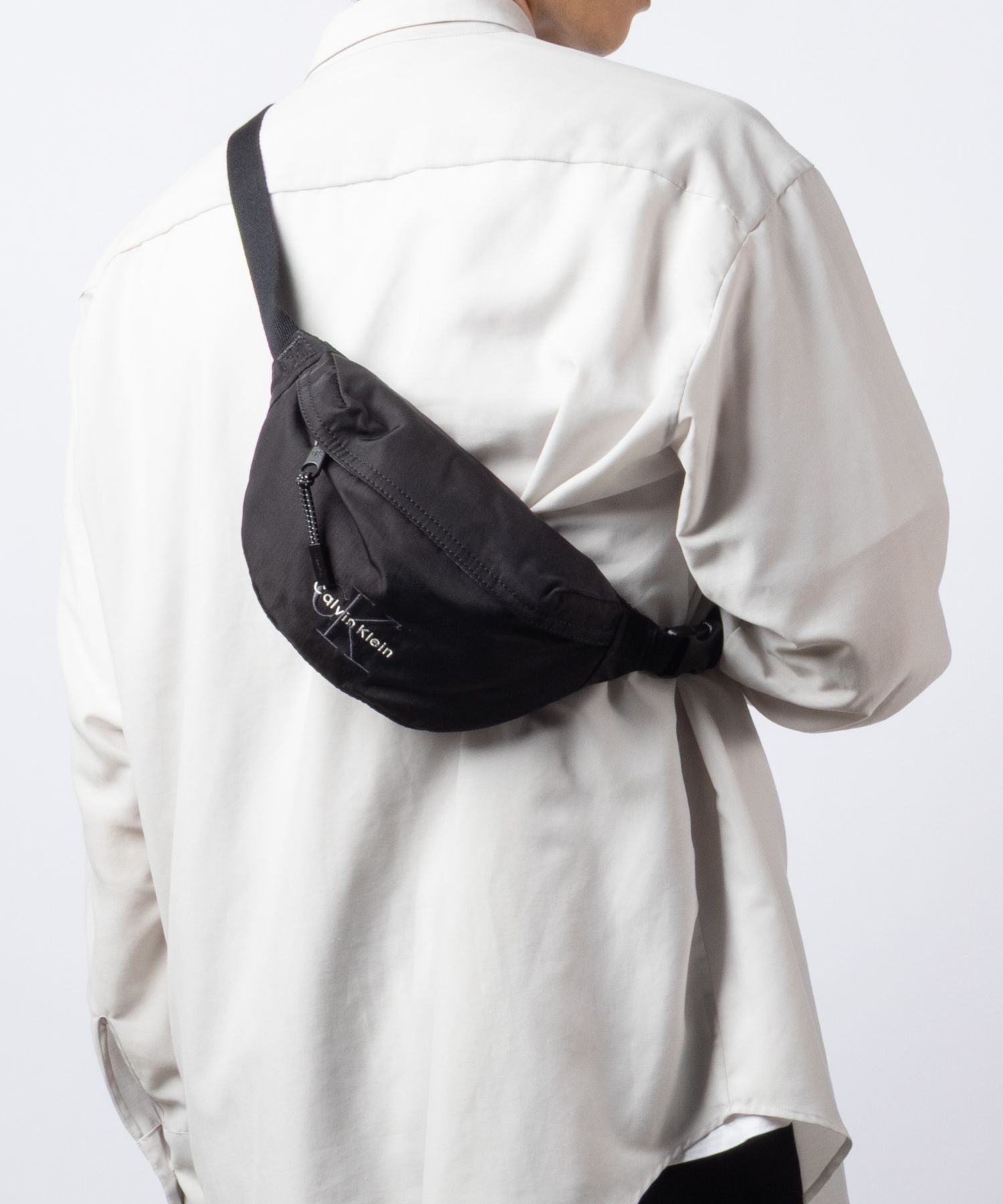 カルバンクライン Calvin Klein BOLD WAISTBAG シグネチャーロゴ ウエストバッグ LV04D3116G ボディバッグ ショルダーバッグ メンズ バッグ