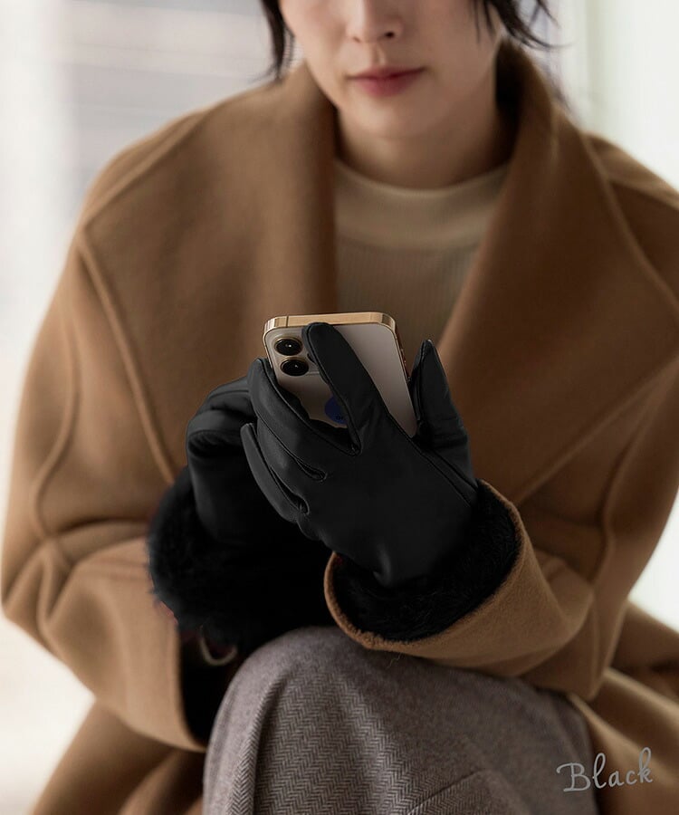 手袋 レディース レザーグローブ スマホ対応 ラビット ファー トリミング ラム 本革 グレージュ ボルドー キャメル ブラウン ブラック 黒 【ネコポスで送料無料】暖かい スマートフォン タッチパネル 母 女性 ギフト プレゼント 7F (04000062r)