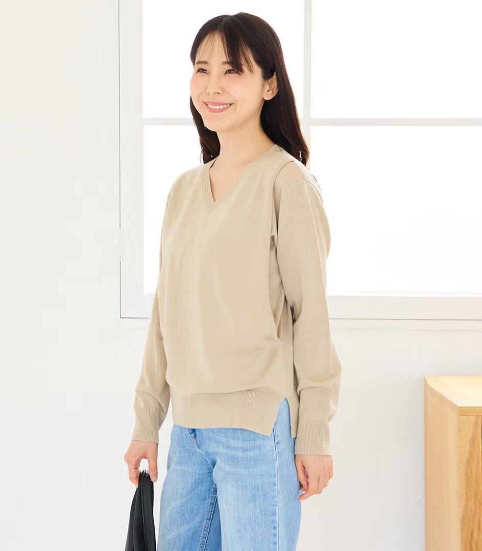 【送料無料】授乳服〈授乳/マタニティ〉Vネックニットトップス
