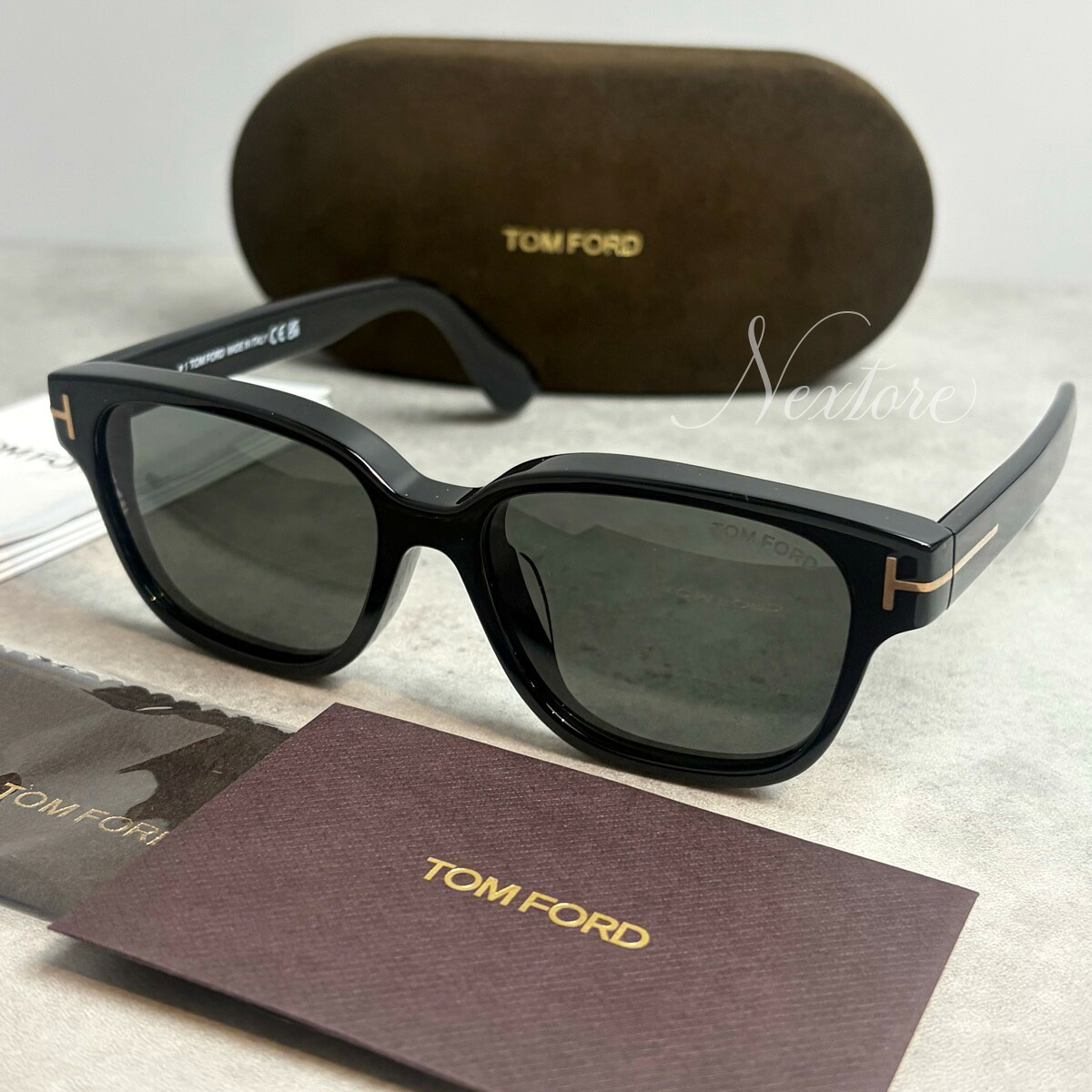 【並行輸入品】【正規品・新品 箱付き】TOMFORD トムフォード TF1273-D FT1273-D 01A ECO シャイニーブラック スモーク イタリア製 サングラス メガネ 眼鏡 メンズ レディース TOM FORD トム フォード 伊達メガネ